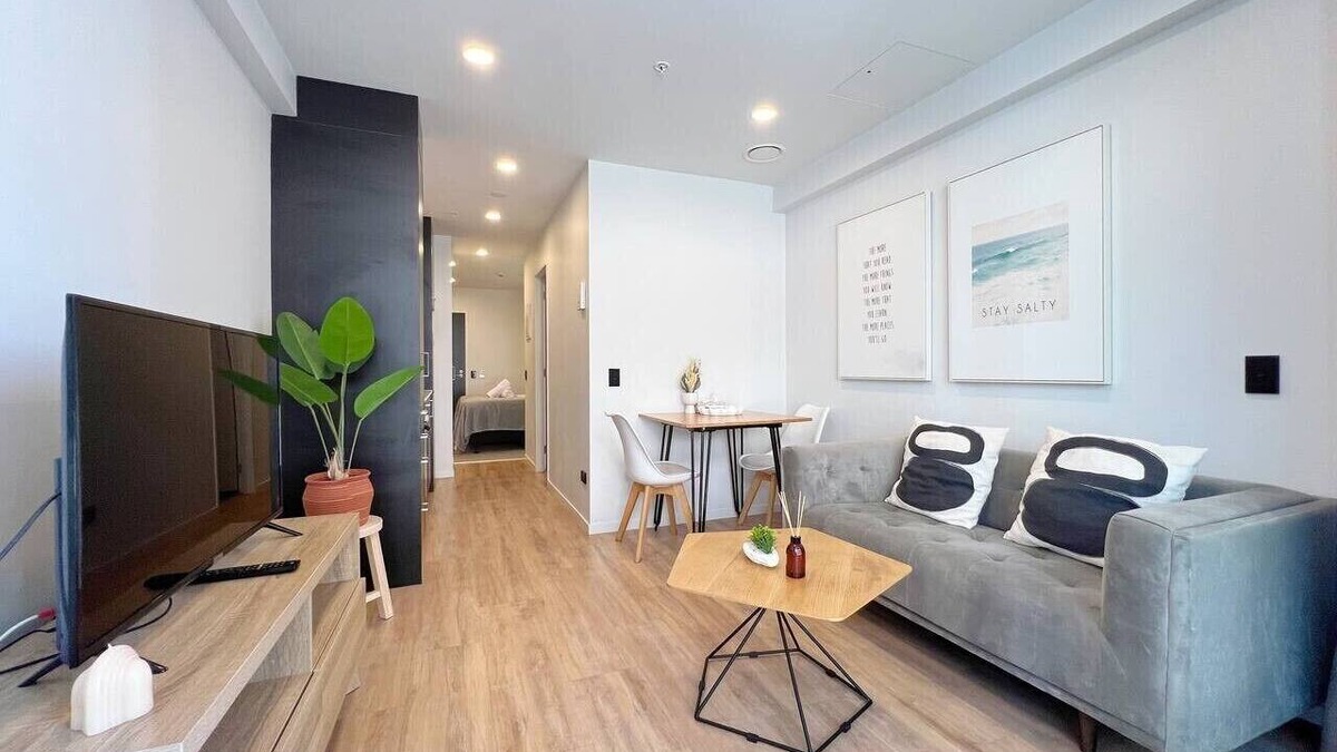 Newton Apartment | 1 Bedroom City View Studio with Sauna/Pool/Gym