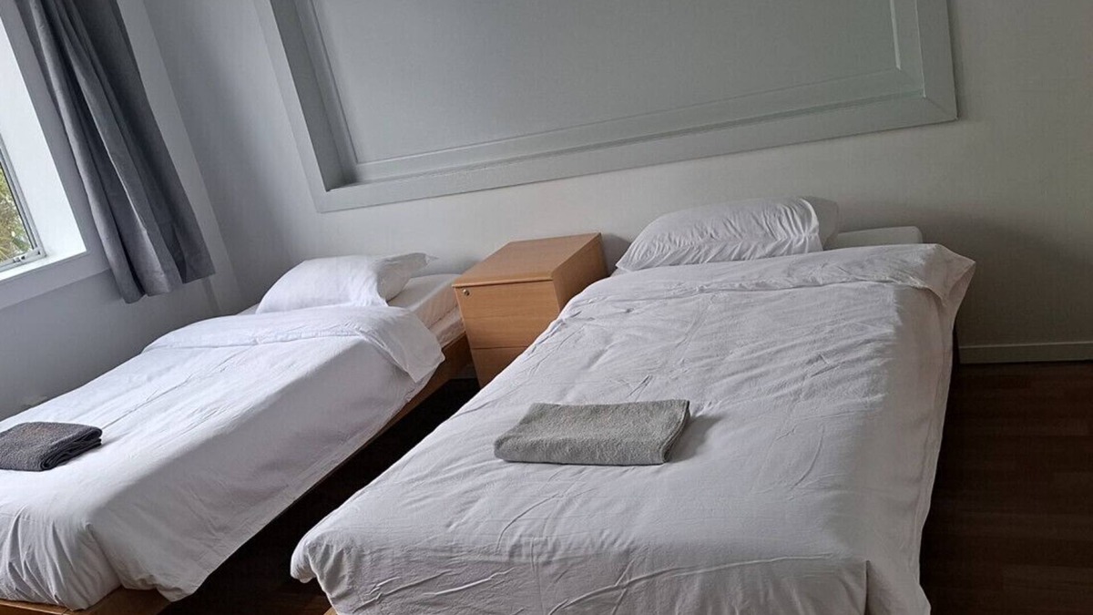 Auckland Apartment | 1 Double 2 single 2 Sofa Beds Suite 4