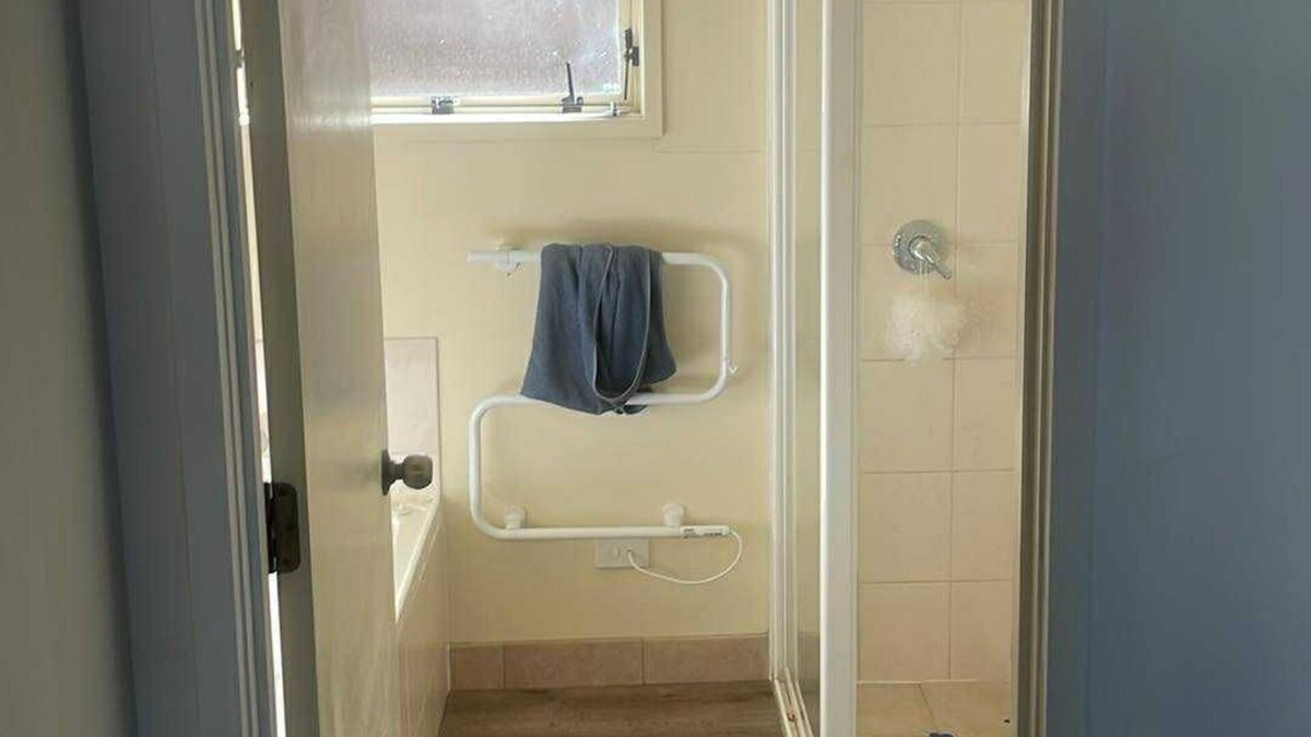 Glen Eden House | 1 large room in cozy 3-Bedroom in glen eden
