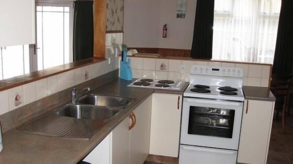 Blenheim House | 1 or 2 Families, Groups!