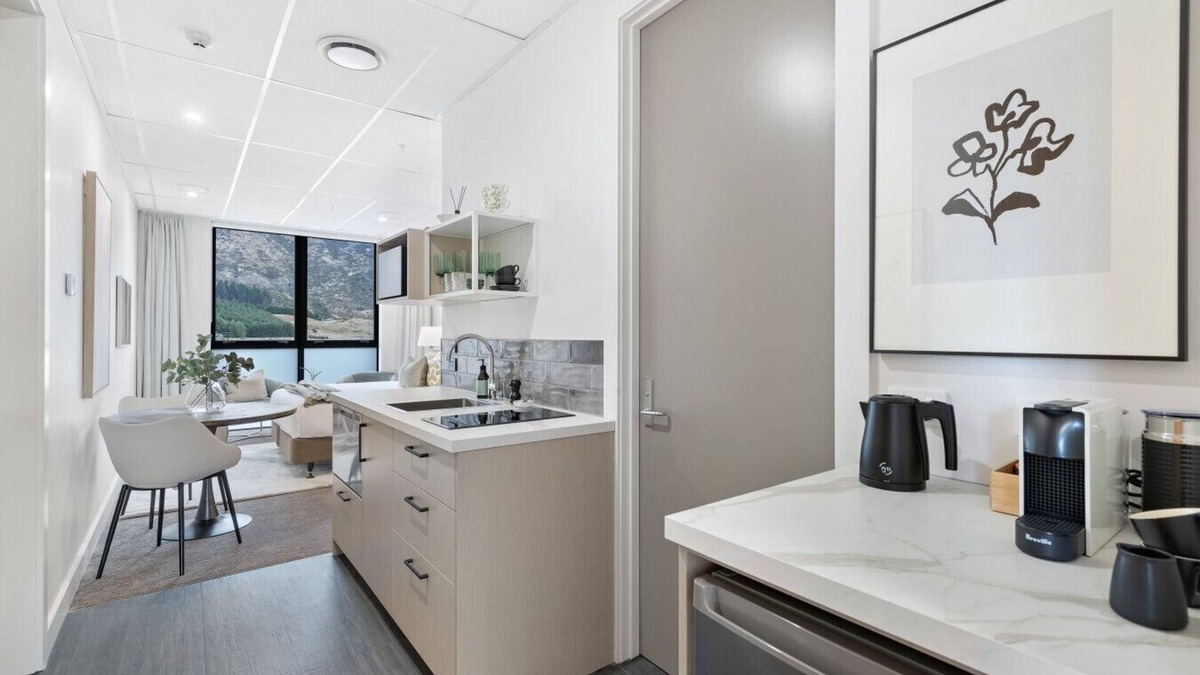 Lake Hayes Condo | 12th Avenue Queenstown Suite 15