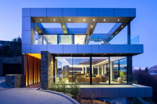 Queenstown House | 180 Park Lakefront Masterpiece