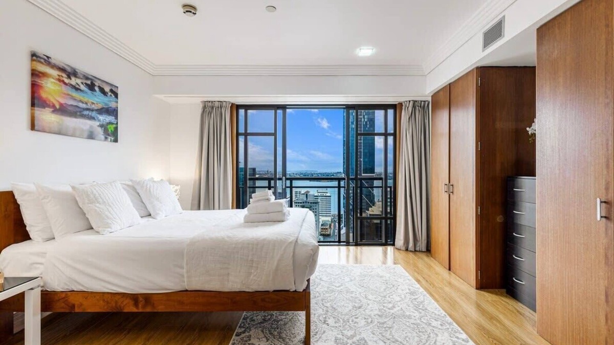 Auckland Central Business District Apartment | 1BR in Prime location+City views by Zodiak Stays