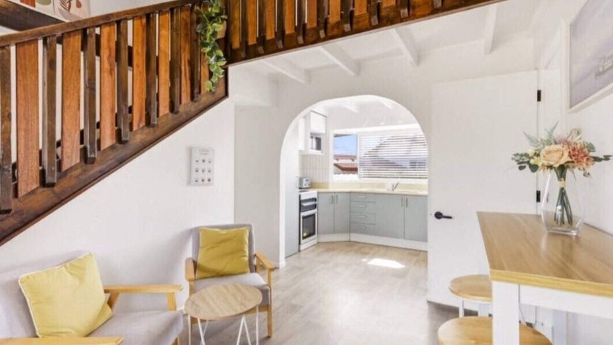 Richmond Heights House | 2 Mile Bay Cottage