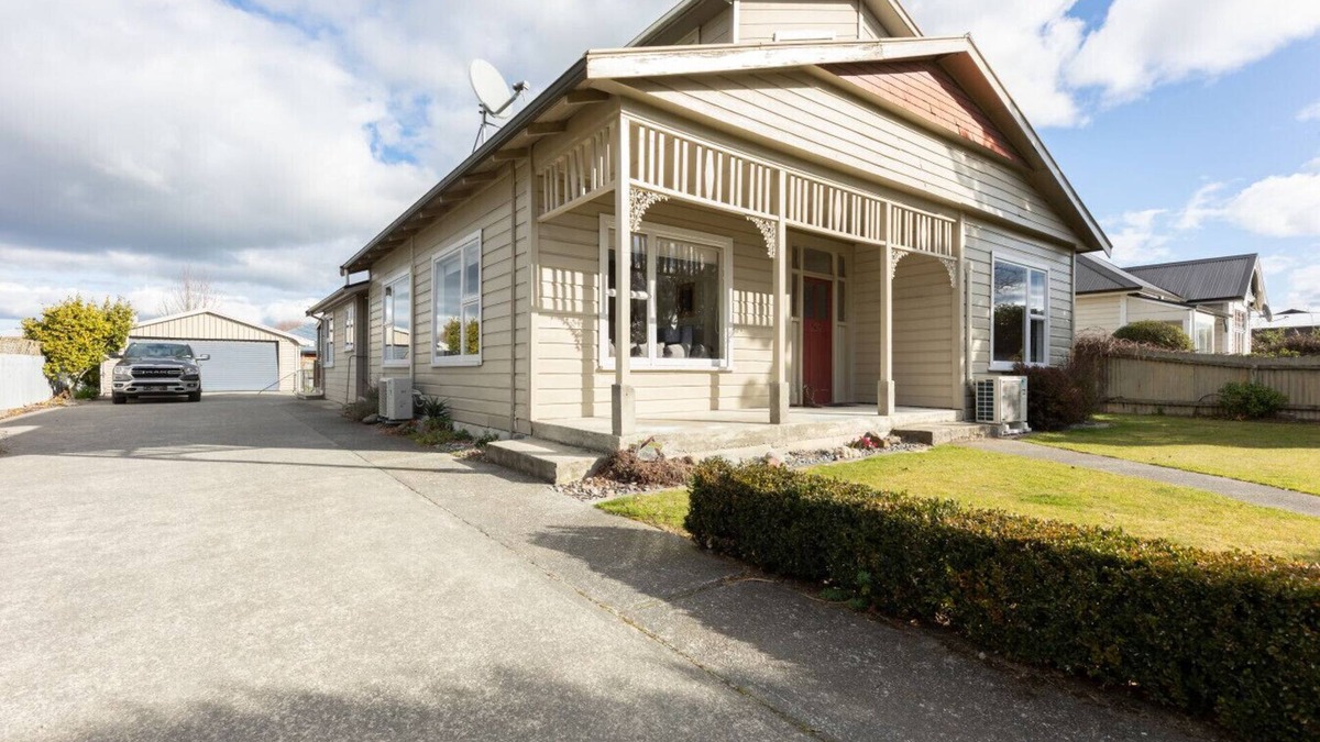 Methven House | 2 Storey Villa, Games room, Ski storage