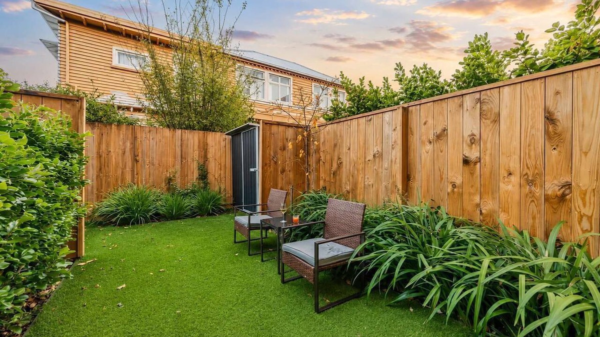 Christchurch City Centre House | 2BR Christchurch Stay | Near CBD, Hagley & Stadium