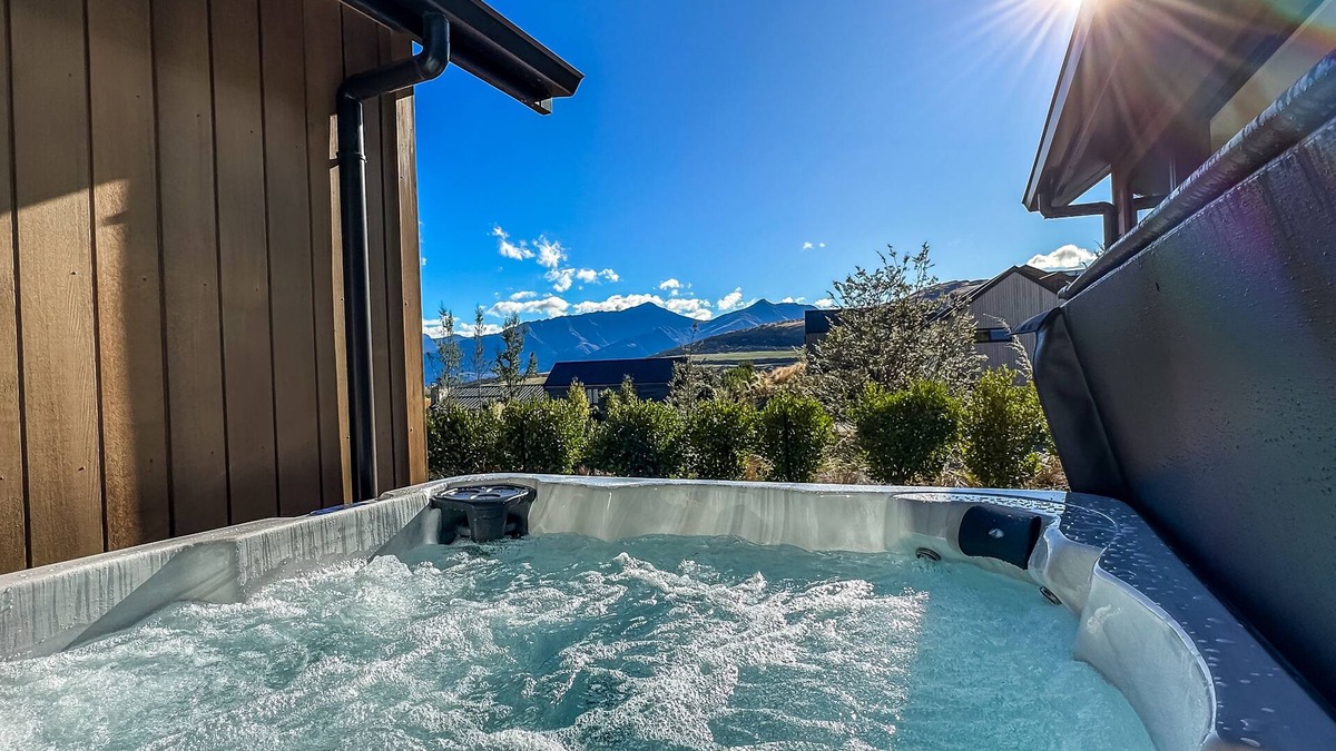 Jacks Point House | 3 Bed 2 bath Interior designed home with spa