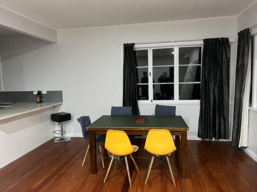 Mount Albert House | 3 Bedroom House, 12 Phyllis St, Mt Albert, Auckland