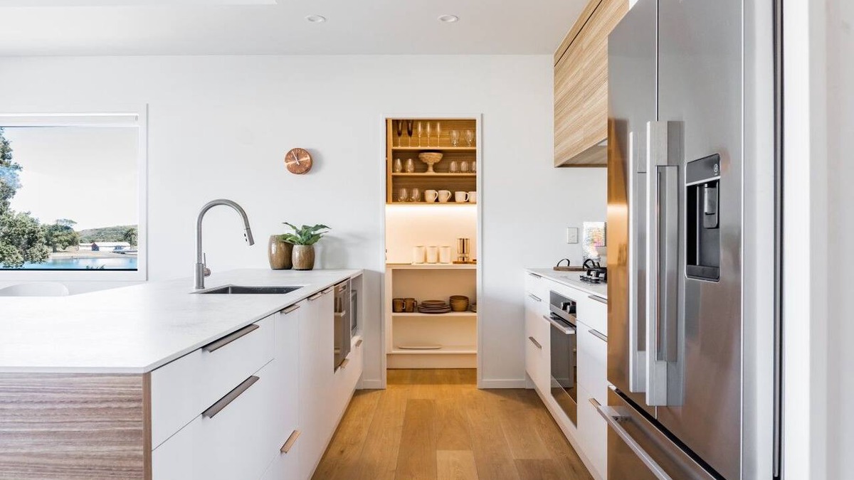 Raglan House | 3 x Townhouses Central Modern