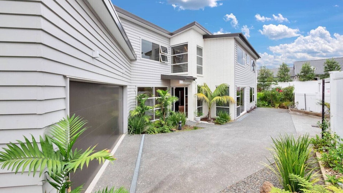 Royal Oak Apartment | 40B Buckley Road, Epsom