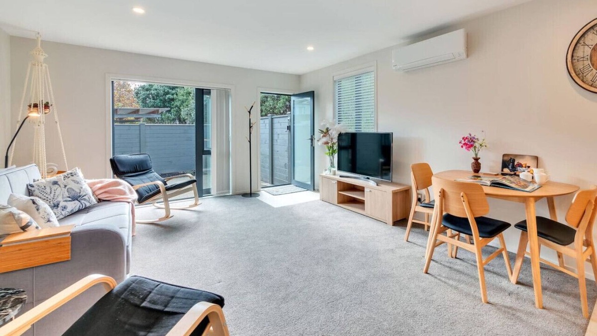 Newton House | 48/3 Burton St, Grafton