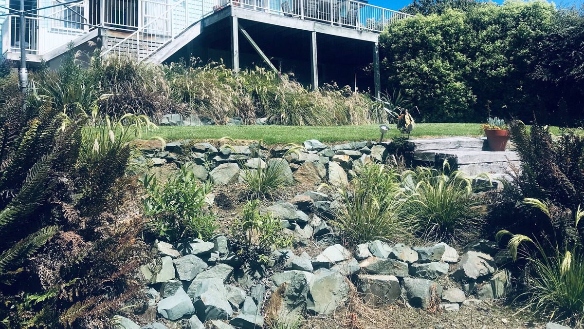 Riverton House | A beautiful, peaceful abode with ocean views.