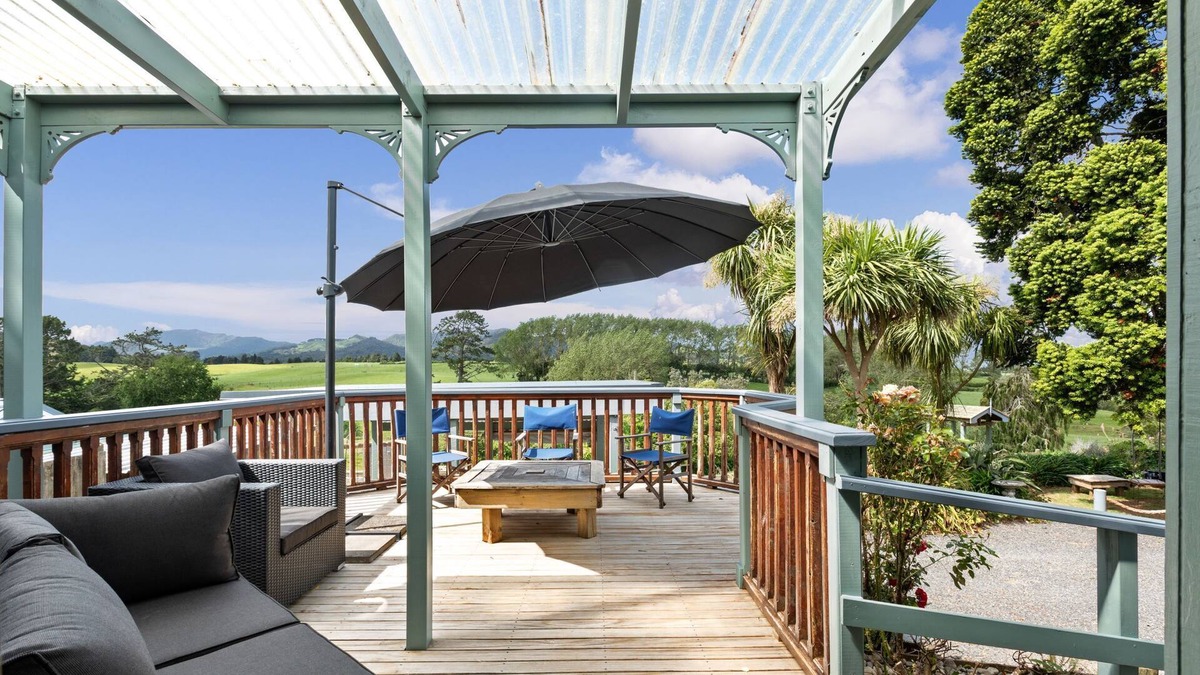 Waikino House | A cottage close to Waihi and the Hauraki Trail - Pet-friendly.