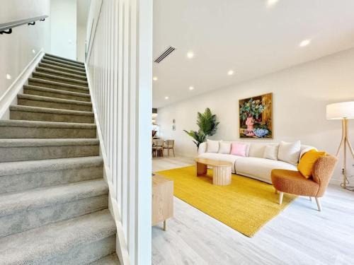 Greenlane House | A Home Away From Home - Luxury 4Beds ASB Showgrounds & Cornwall Park
