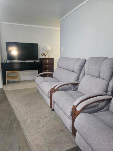 Springfield Apartment | A Little Place of Your Own - only 8 minute walk to Rotorua Stadium!