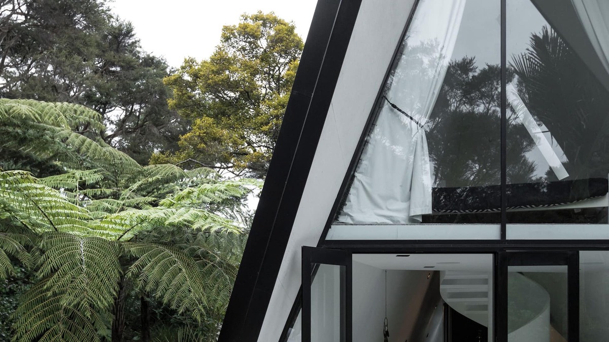 Ostend House | A NZ architects holiday home