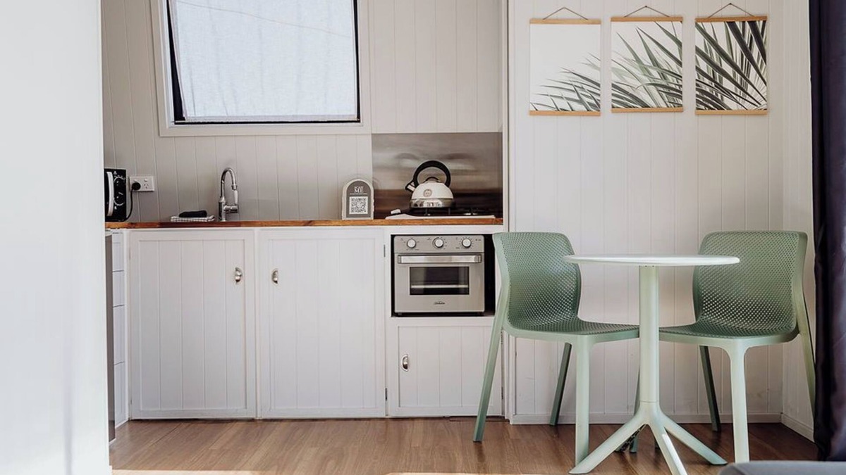 Hokitika Apartment | A tiny house with a big section across the road from the beach