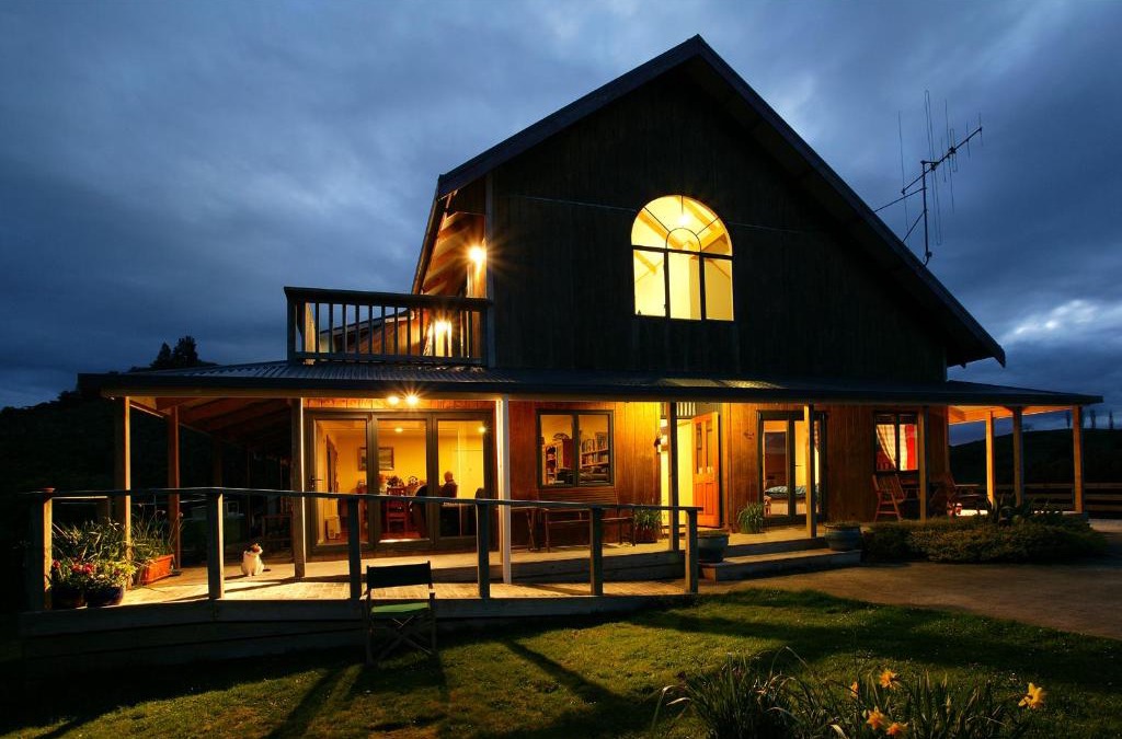 Waitomo Caves Bed & Breakfast | Abseil Inn