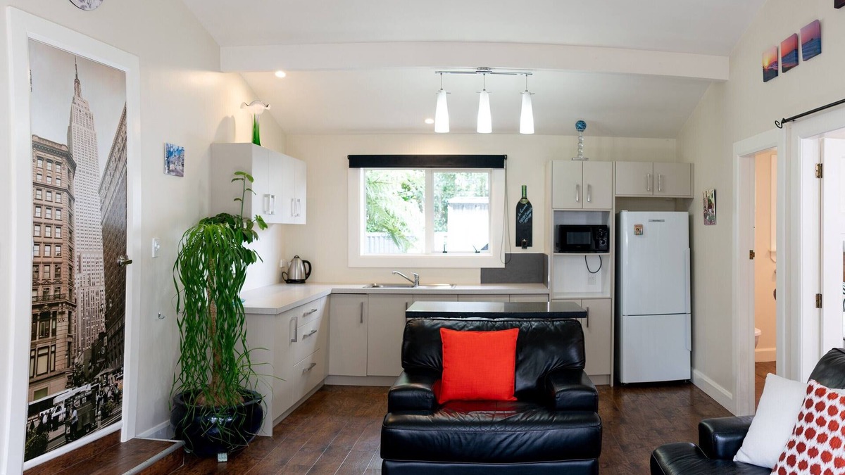 Palmerston North House | Accommodation for Work Crews & Contractors