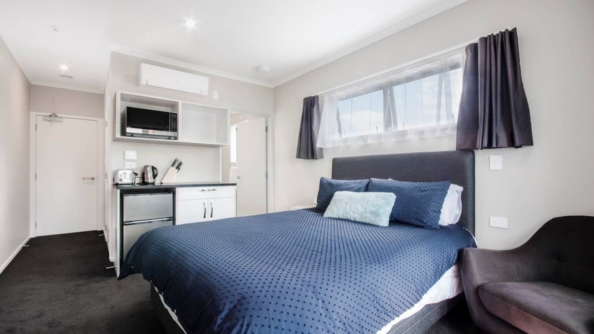 Papatoetoe Hotel | ACL Studio Units