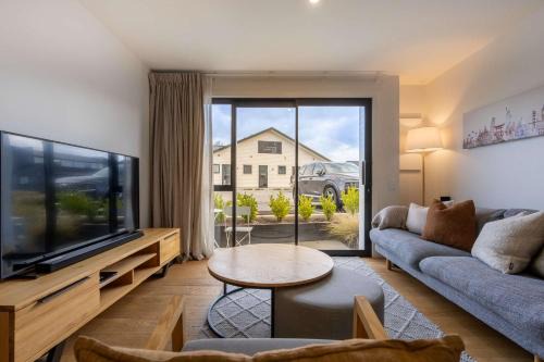 Albert Town Apartment | Adventure's Retreat