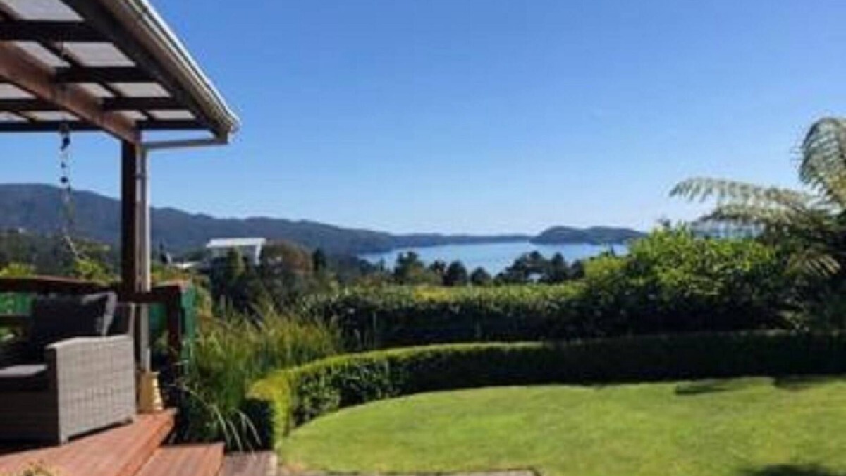 Kaiteriteri House | Affordable Luxury Kaiteriteri Abel Tasman View (Self contained) 2 Bedrooms