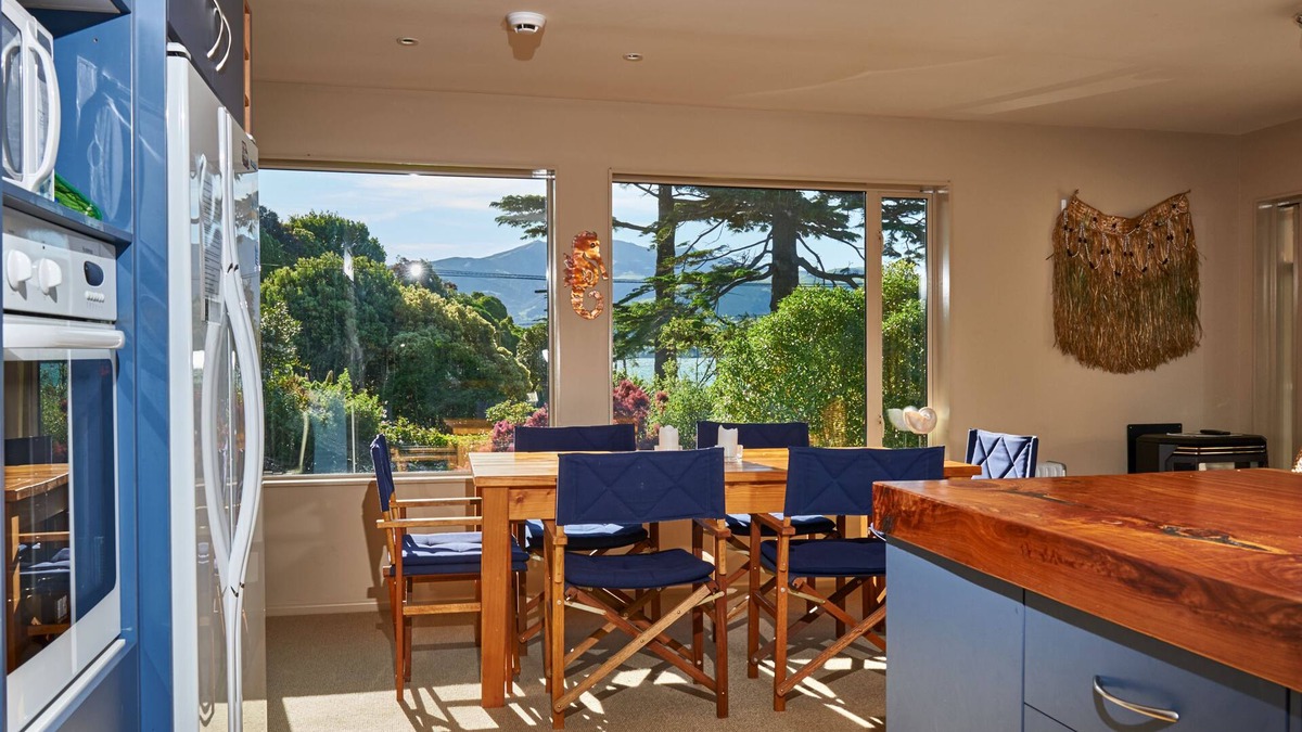 Akaroa Apartment | Akaroa on the Beach Apartments