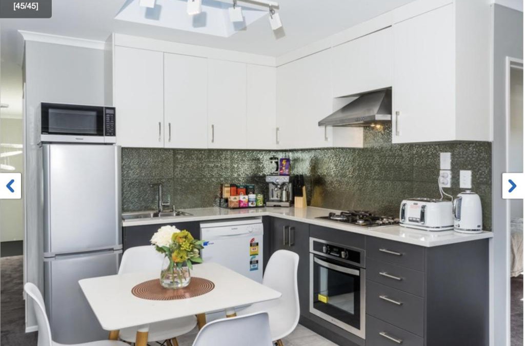 Rosedale House | Albany Modern Private 2 bedroom 2 bathroom with Full Kitchen Netflix