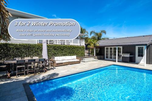 Surfdale House | Aloha Cottage with Pool & Spa, Waiheke