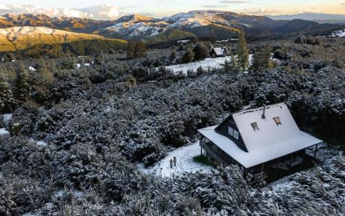 Mt Lyford House | Alpine Haven, Peaceful , Stunning Views - ML21396