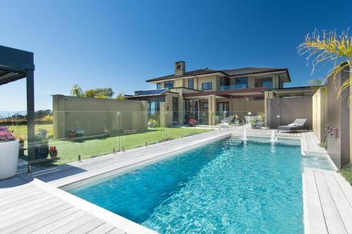 Tasman House | Ansarli Estate - Luxury Holiday Home