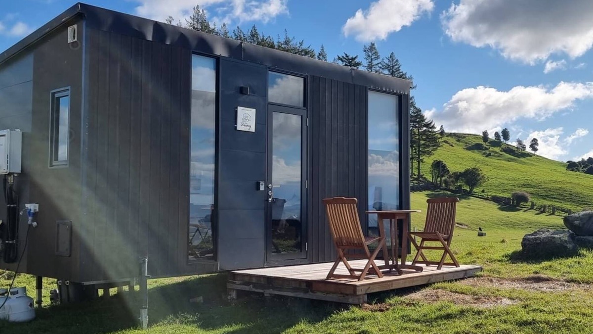 Kawaha Point House | Aorangi Peak Cabins 10 by Tiny Away