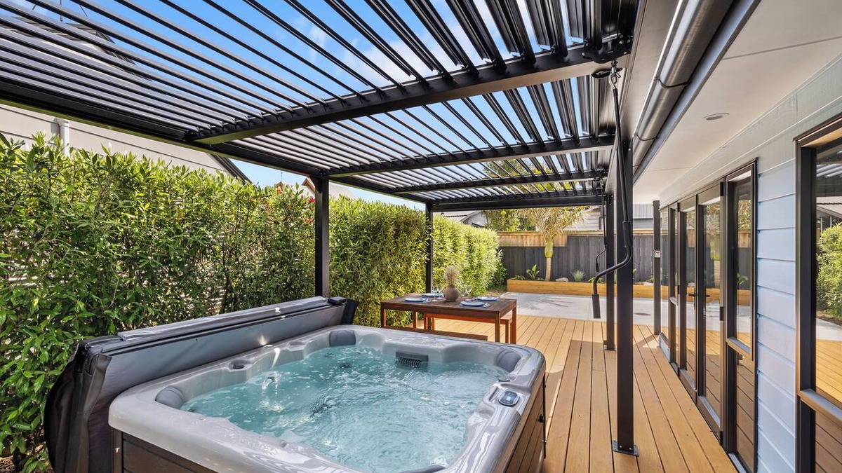 Papamoa Beach House | Aqua Vista Seaside Retreat