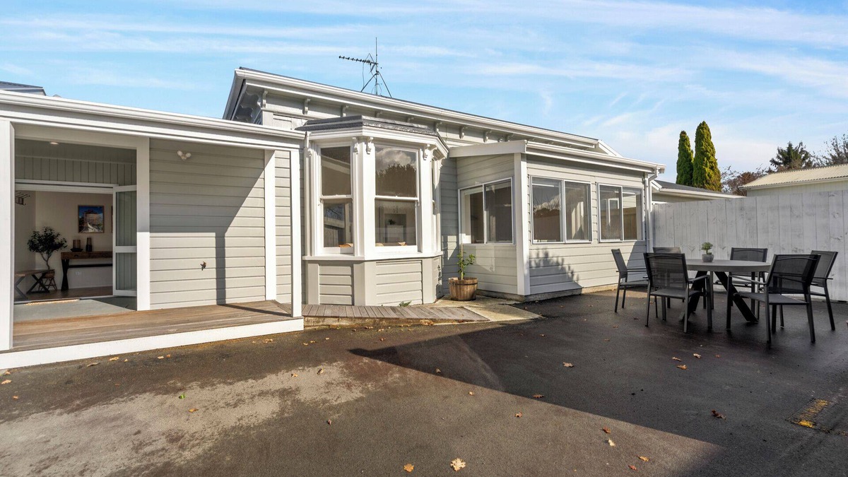 Greytown House | Arbor Villa - Greytown Holiday Home