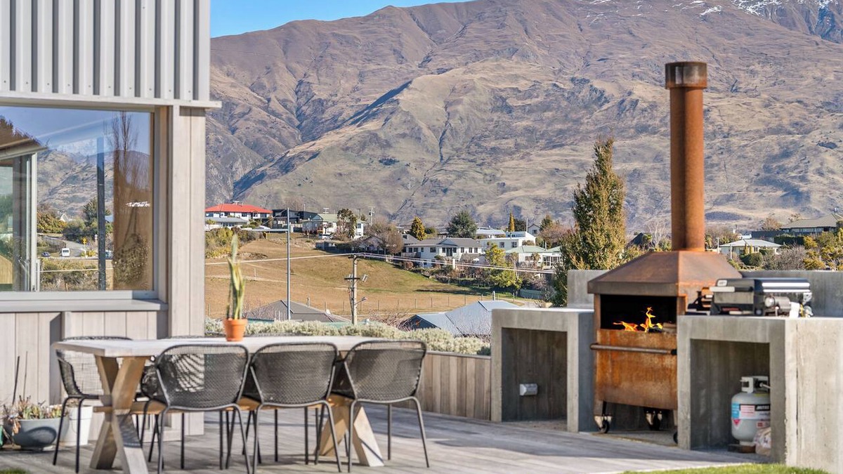 Wanaka House | Architecturally Designed - Wanaka Holiday Home