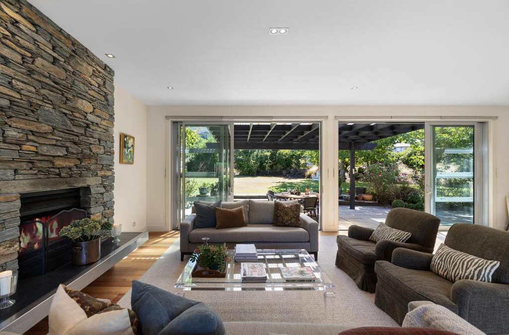 Arrowtown House | Arrowtown Home near Golf, Biking & Walking Trails