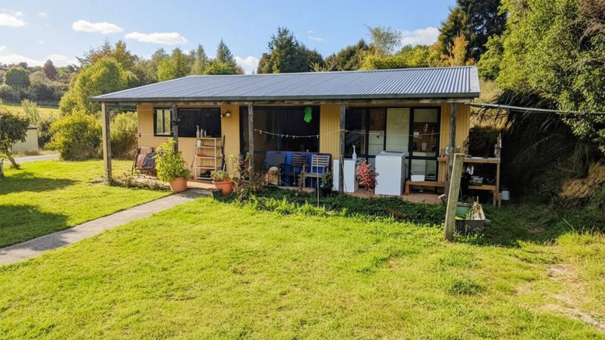 Redwood Valley Cottage | Artist Cottage near Mapua