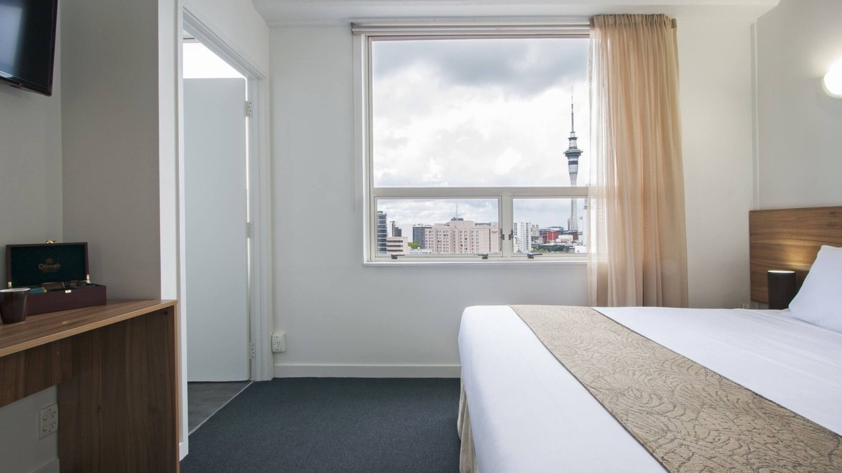Newton Hotel | Ascotia off Queen