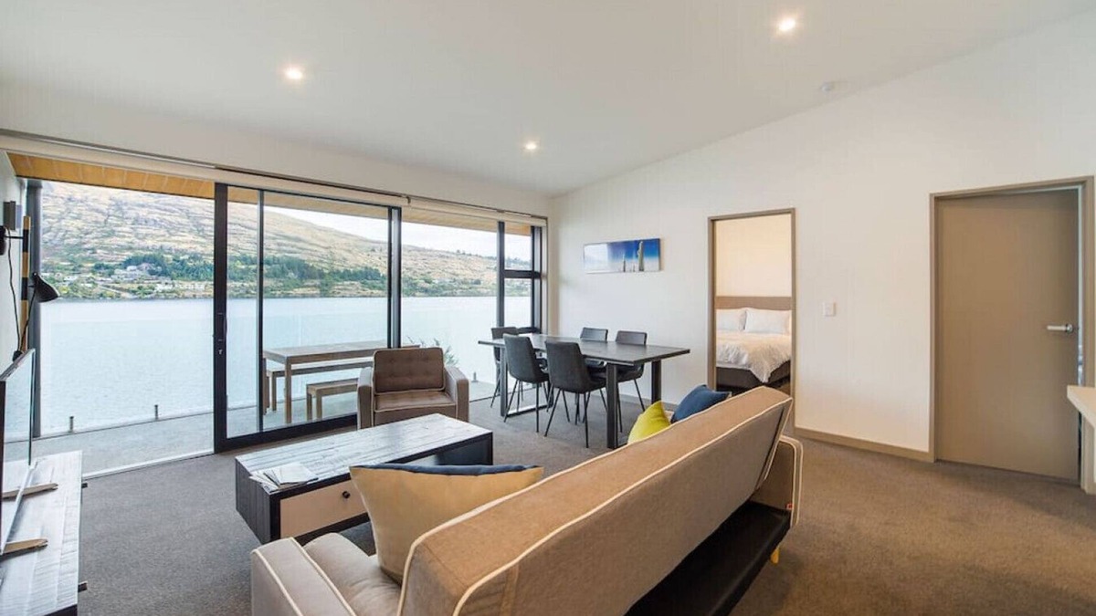Queenstown Apartment | Atalante - Lakefront Location