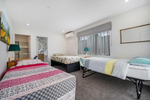 Greenlane - Ellerslie House | Auckland ONE Tree Hill Coby Suit