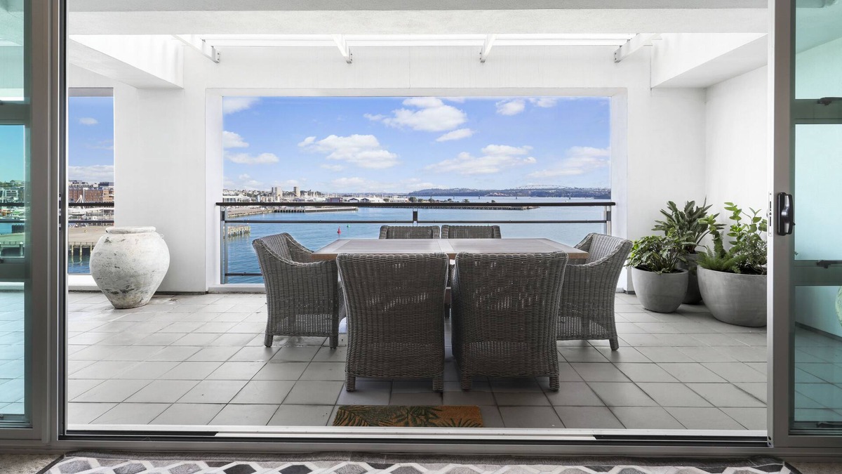 Auckland Central Business District Apartment | Auckland Waterfront Serviced Apartments on Prince's Wharf