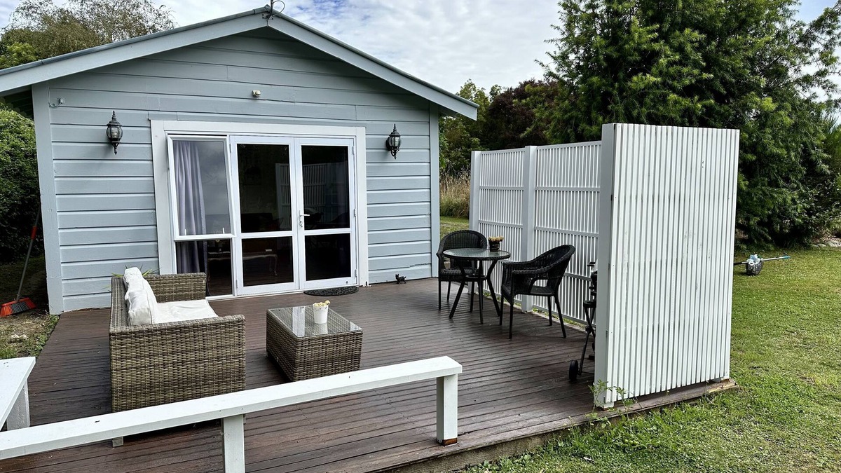 Greytown Cottage | *AUGUST SPECIAL RATE* The Brambles - Cute Semi-Rural Guest House in Greytown