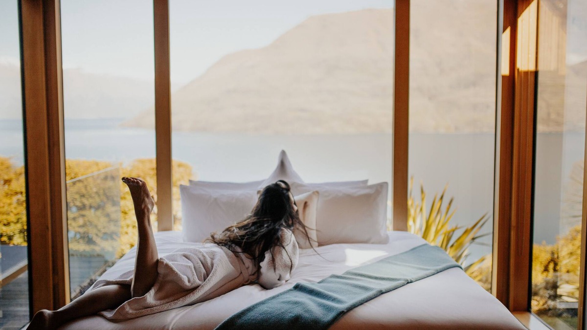 Sunshine Bay Cabin | Azur Luxury Lodge