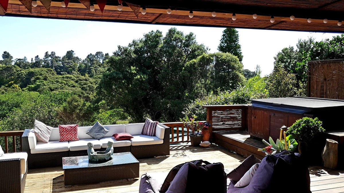 Raglan House | BALI OASIS RETREAT