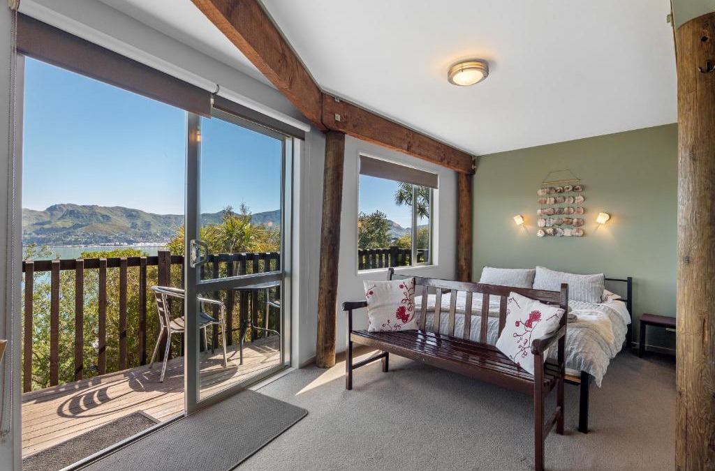 Diamond Harbour Apartment | Bayview Studio