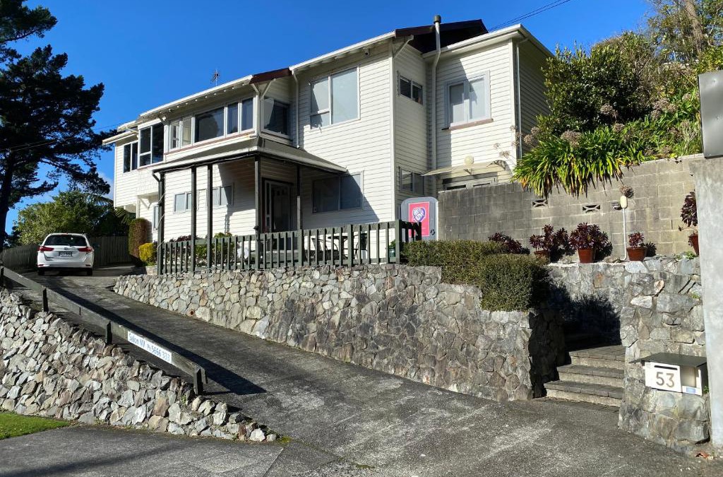 Lower Hutt Bed & Breakfast | BBs B&B