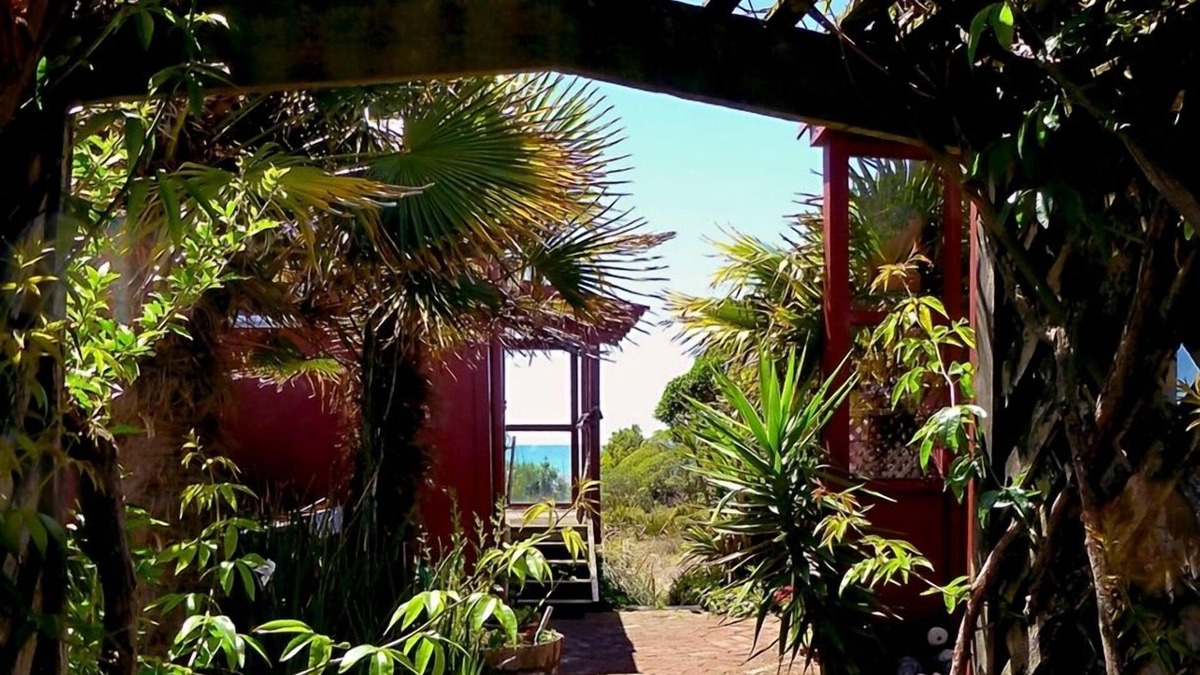 Haumoana Cottage | BEACH FRONT - TRANQUIL & RELAXING - 15 MINUTES TO NAPIER
