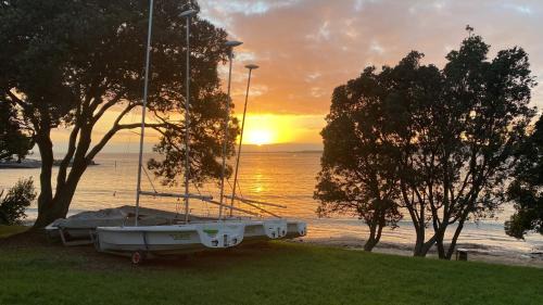 Takapuna House | Beach holiday retreat