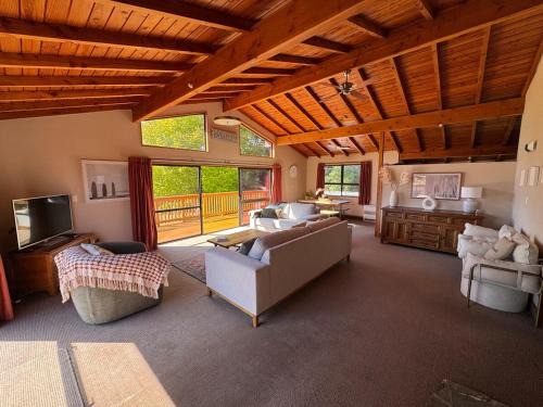 Waikouaiti House | Beach House Family Getaway
