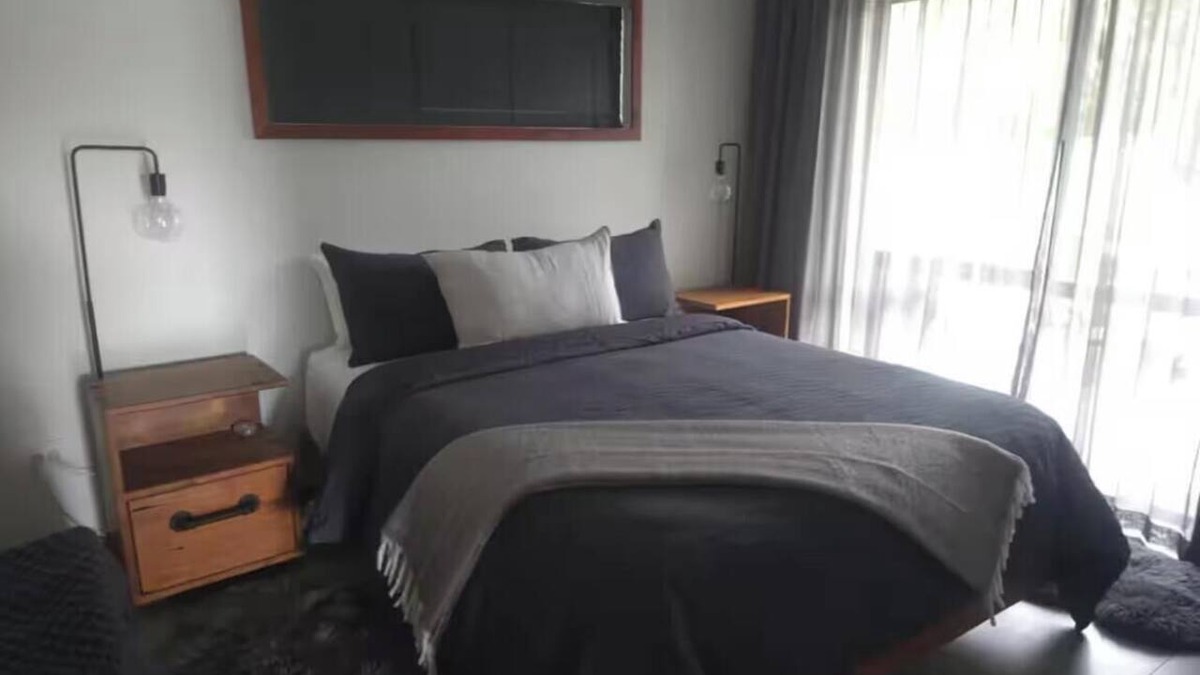 Waihi Beach Cottage | Beach Road Bach, handcrafted furnishings, 5 minute walk to the beach